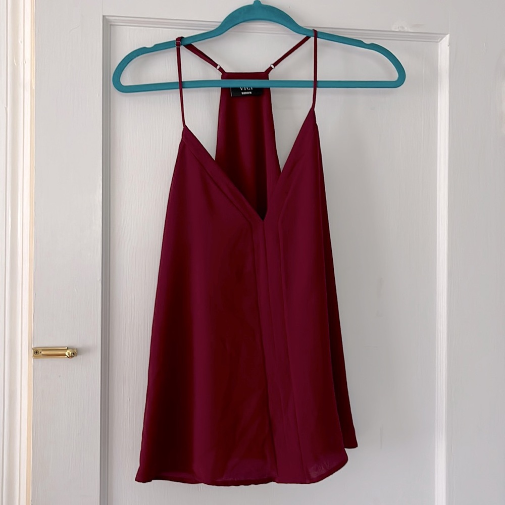 Vici Dolls v cut tank top